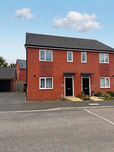 3 Bedroom Semi-Detached House To Rent In Olton Drive, Hilton, DE65