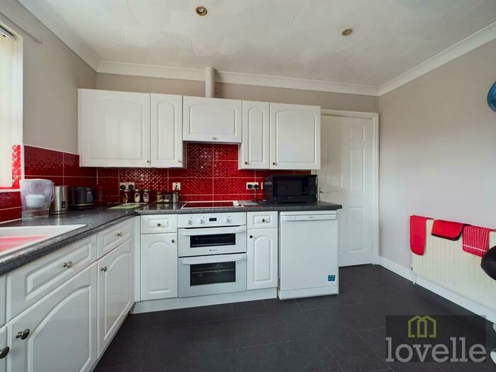 2 Bedroom Detached Bungalow For Sale In Marine Avenue, Sutton On Sea, LN12