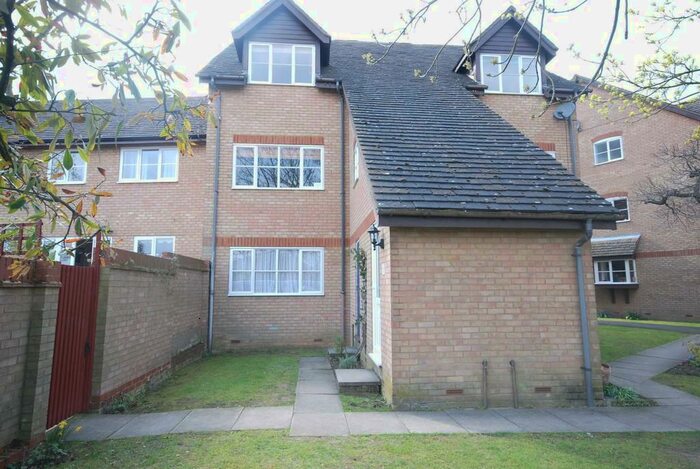 1 Bedroom Flat To Rent In Bengeo Mews, Bengeo Street, Hertford, SG14