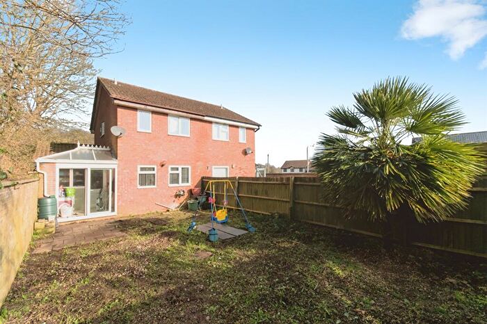 2 Bedroom Semi-Detached House For Sale In The Fairway, Newhaven, BN9