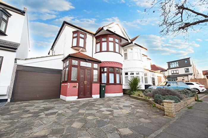 3 Bedroom Semi-Detached House To Rent In Stonehall Avenue, Ilford, IG1