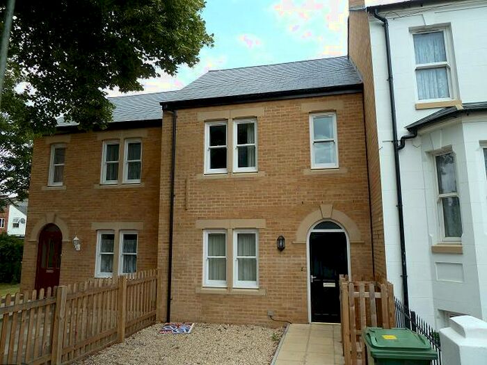 4 Bedroom House To Rent In Stanley RoadLaurel HouseOxford, OX4