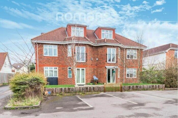 2 Bedroom Flat To Rent In Reading Road, Winnersh, Wokingham, RG41