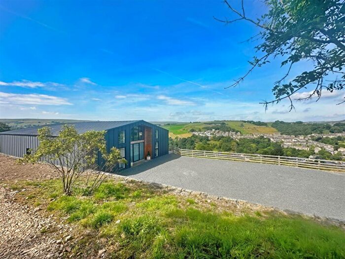 4 Bedroom Detached House For Sale In Black Moor Road, Haworth, BD22