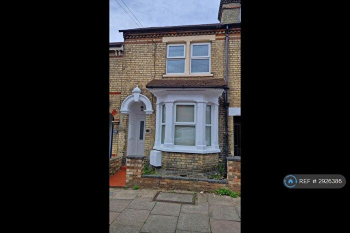 3 Bedroom Terraced House To Rent In Garfield St, Bedford, MK41