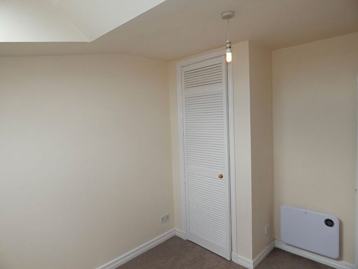 2 Bedroom Flat To Rent In Bank Street, Dundee, DD1