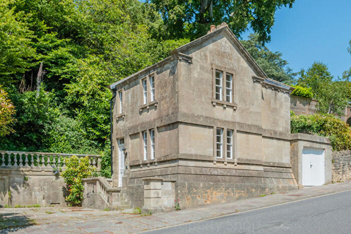 2 Bedroom Detached House To Rent In Bathwick Hill, Bath, BA2