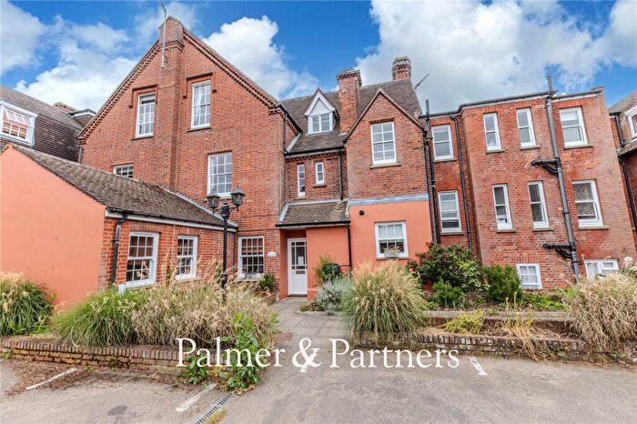 2 Bedroom Apartment For Sale In Henley Road, Ipswich, Suffolk, IP1