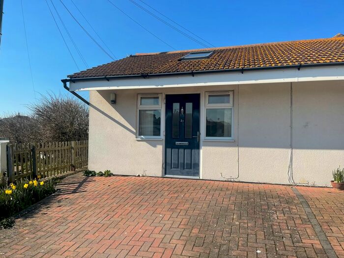 Studio To Rent In Lynwood Road, Saltdean, Brighton, BN2