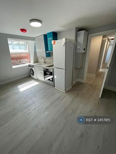 2 Bedroom Flat To Rent In Caledonian Road, London, N1