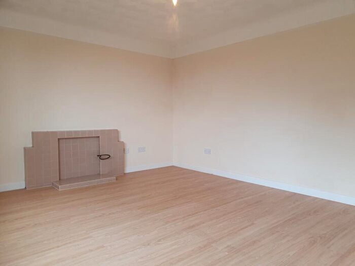 2 Bedroom Apartment To Rent In Elm Close, Bassett, SO16