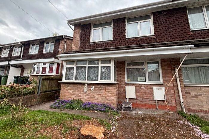 4 Bedroom Property To Rent In Silverdale Drive, Wolverhampton, WV10