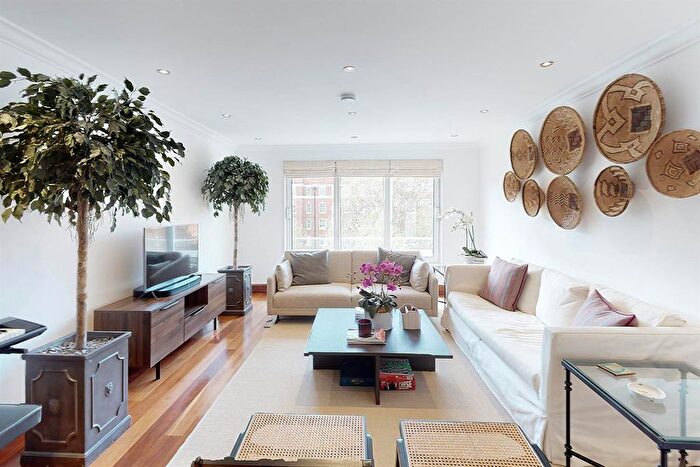 2 Bedroom Flat To Rent In Montrose Court, Princes Gate, London, SW7