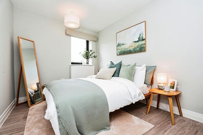 2 Bedroom Flat For Sale In Bridge Street, Hadleigh, Ipswich, IP7