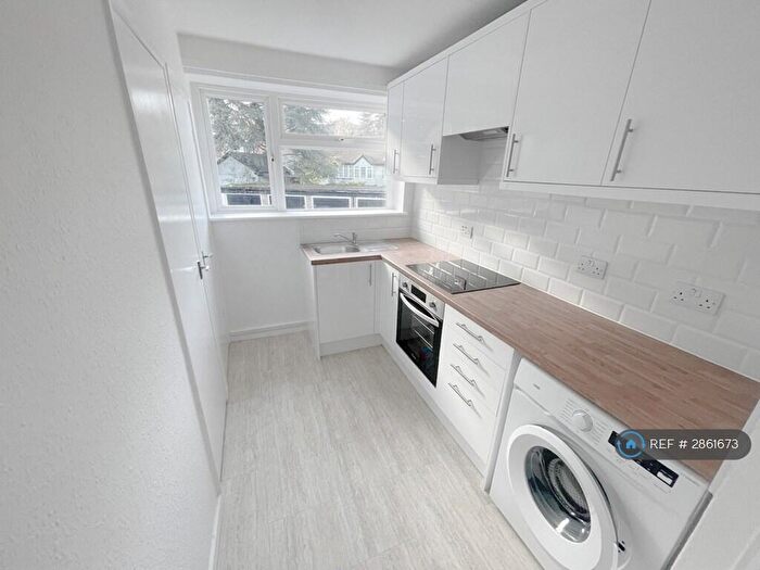 2 Bedroom Flat To Rent In Bramcote, Nottingham, NG9