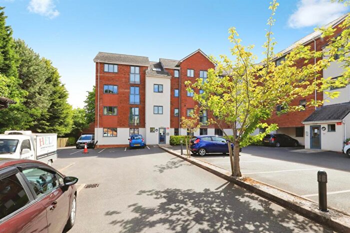 2 Bedroom Flat For Sale In Castle Road, Kidderminster, DY11