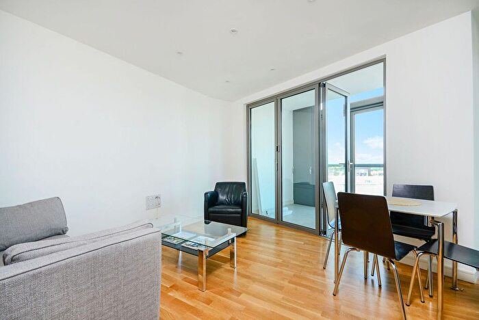 1 Bedroom Flat To Rent In Ealing Road, Brentford, TW8