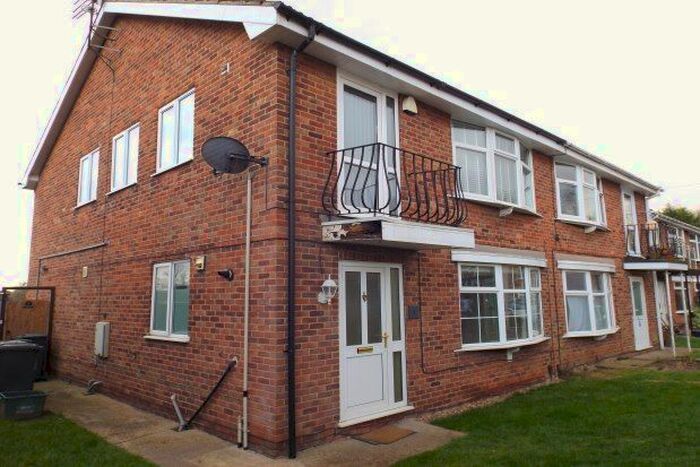 2 Bedroom Flat To Rent In Ambleside Way, Nottingham, NG4