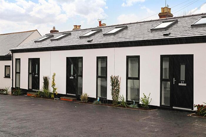 1 Bedroom Apartment To Rent In Vincent Walk, Dorking, RH4