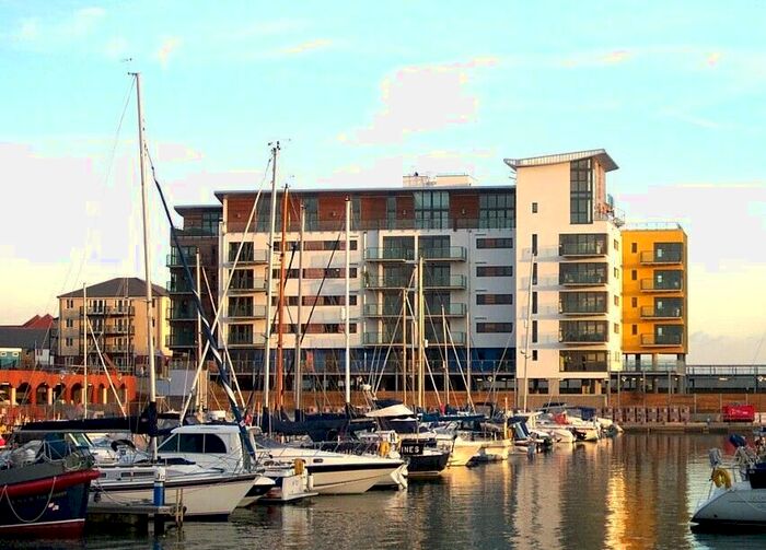 2 Bedroom Flat To Rent In Midway Quay, Sovereign Harbour, Eastbourne, BN23