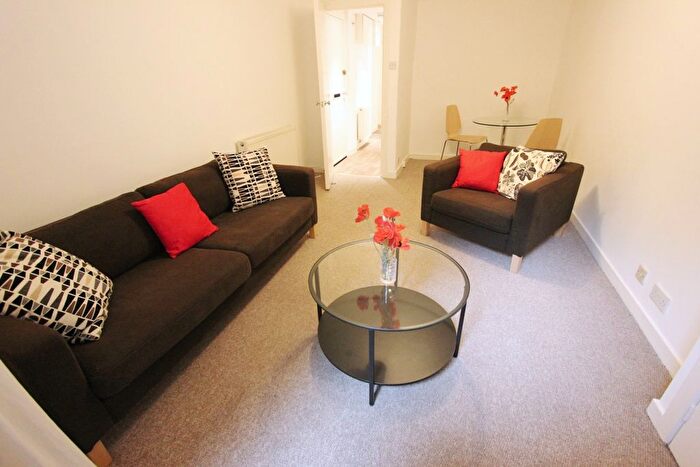 1 Bedroom Flat To Rent In Albert Street, Edinburgh, EH7