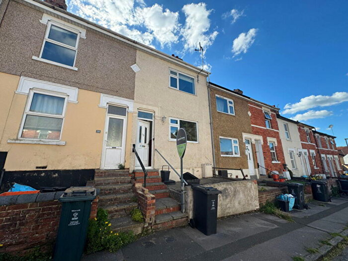 2 Bedroom Terraced House For Sale In Dryden Street, Swindon, SN1