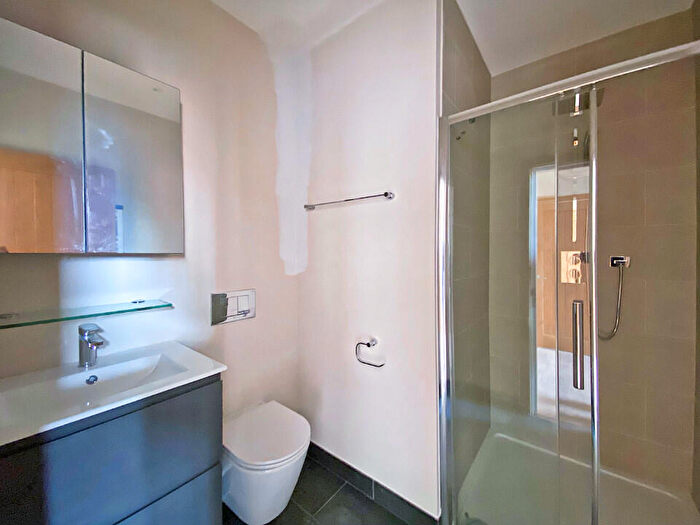 1 Bedroom Flat To Rent In Victoria Road, Farnborough, Hampshire, GU14