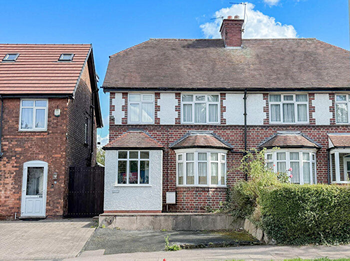 3 Bedroom Semi-Detached House For Sale In Spring Lane, Birmingham, B24