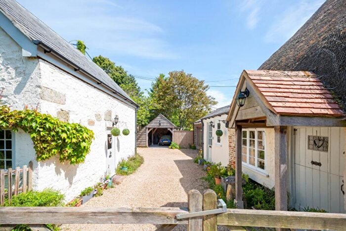 4 Bedroom Detached House For Sale In Salisbury, Dorset, SP5