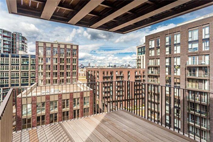 2 Bedroom Apartment To Rent In Capital Building, Embassy Gardens, London, SW11