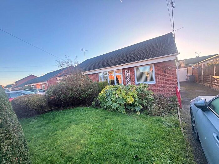 2 Bedroom Semi-Detached Bungalow To Rent In Hallam Road, Uttoxeter, ST14
