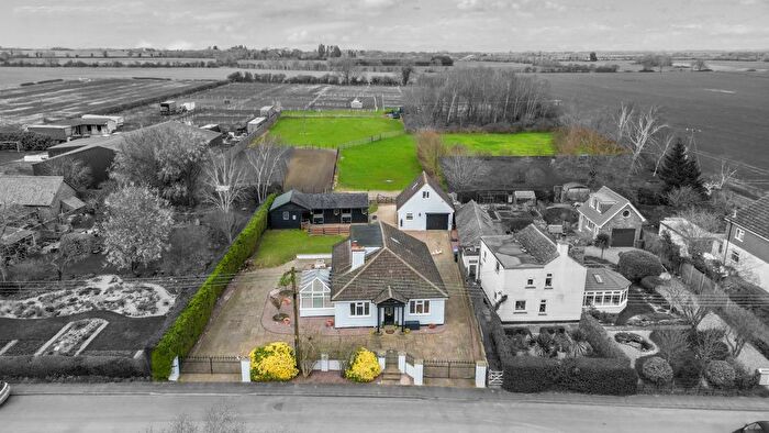 4 Bedroom Bungalow For Sale In Chapel Street, Haconby, Bourne, Lincolnshire, PE10