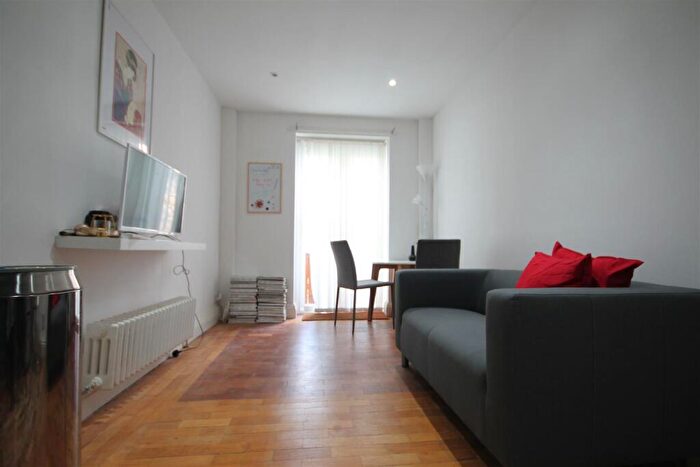 1 Bedroom Apartment To Rent In Westgate Road, Newcastle Upon Tyne, NE4