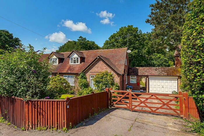 3 Bedroom Semi-Detached House To Rent In Ascot, Berkshire, SL5
