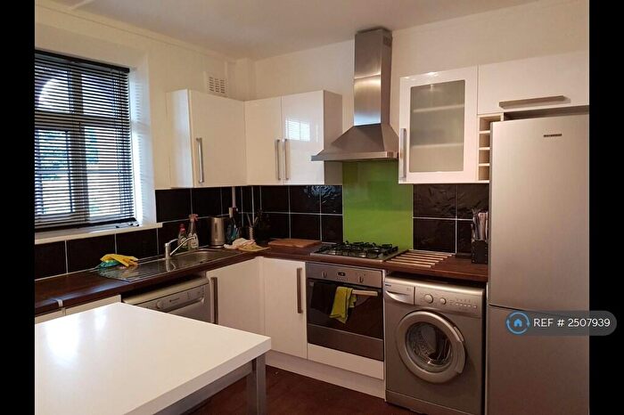 1 Bedroom Flat To Rent In Comber House, London, SE5