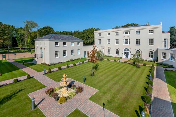 2 Bedroom Flat To Rent In Stroude Road, Egham, TW20