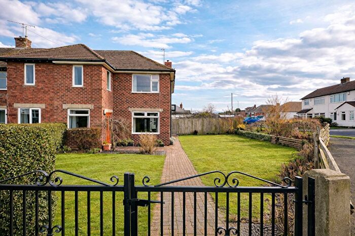 3 Bedroom Semi Detached House For Sale In Milner Road, Wirral, CH60
