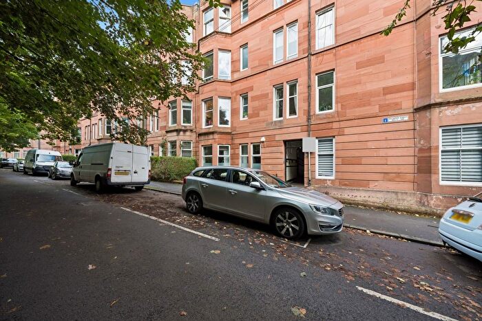 2 Bedroom Flat For Sale In Bellwood Street, Flat /, Shawlands, Glasgow, G41