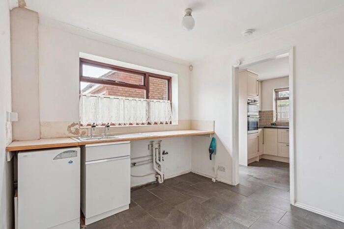 5 Bedroom Detached House For Sale In Brightmans Drive, Maulden, Bedford, MK45