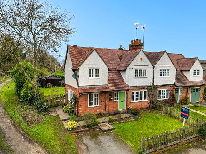 3 Bedroom Property For Sale In Christmas Cottage, Abbots Morton, Worcester, Worcestershire, WR7