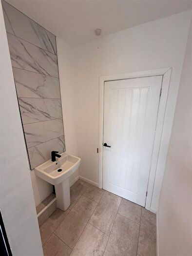 4 Bedroom Terraced House To Rent In Vermont Street, Leeds, LS13