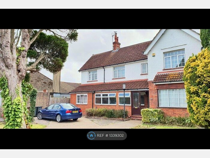 5 Bedroom Detached House To Rent In Eastbourne Road, Eastbourne, BN20
