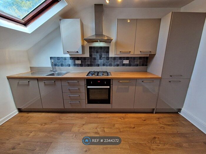 1 Bedroom Flat To Rent In Clyde Road, Manchester, M20