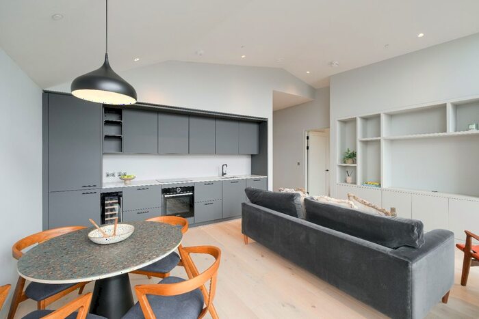 2 Bedroom Flat To Rent In Carnaby Lofts, Ganton Street, London, Soho, Greater London, W1F
