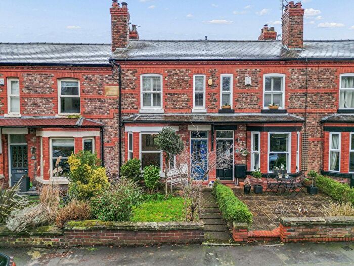 3 Bedroom Semi-detached House For Sale In Beech Road, Stockton Heath, WA4