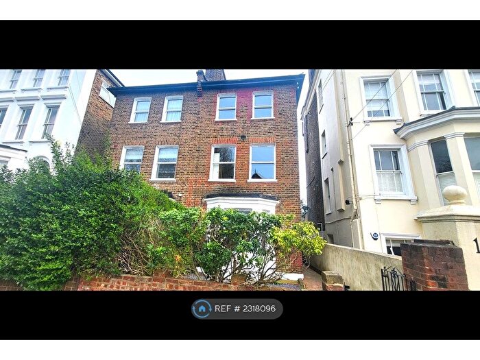 1 Bedroom Flat To Rent In Elsynge Road, Wandsworth, SW18
