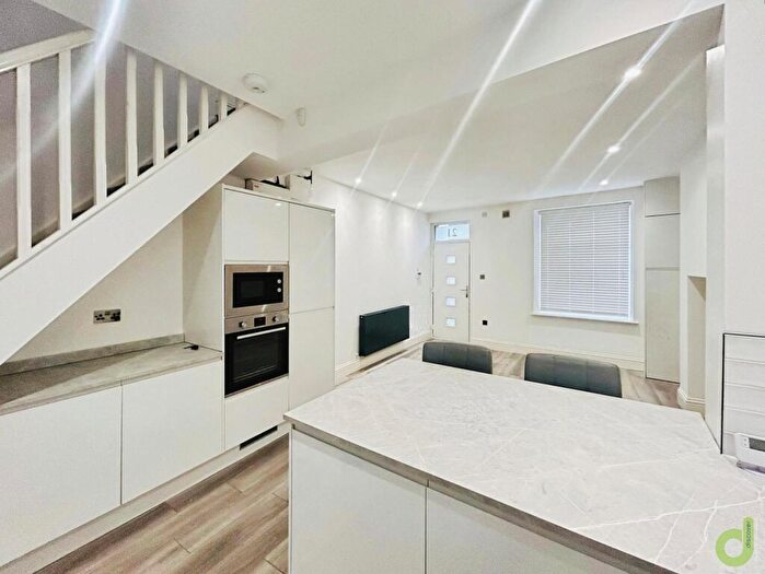 3 Bedroom End Of Terrace House To Rent In Birch Street, Bacup, OL13