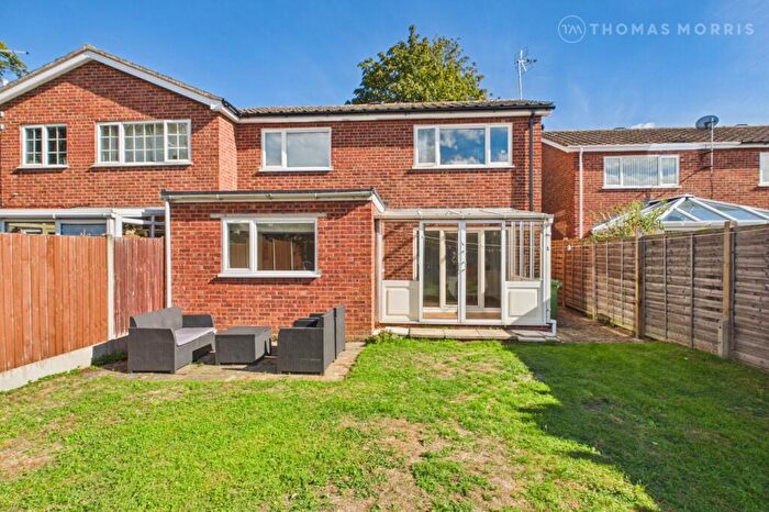 3 Bedroom Semi-Detached House For Sale In Chestnut Walk, Little Paxton, St. Neots, Cambridgeshire, PE19