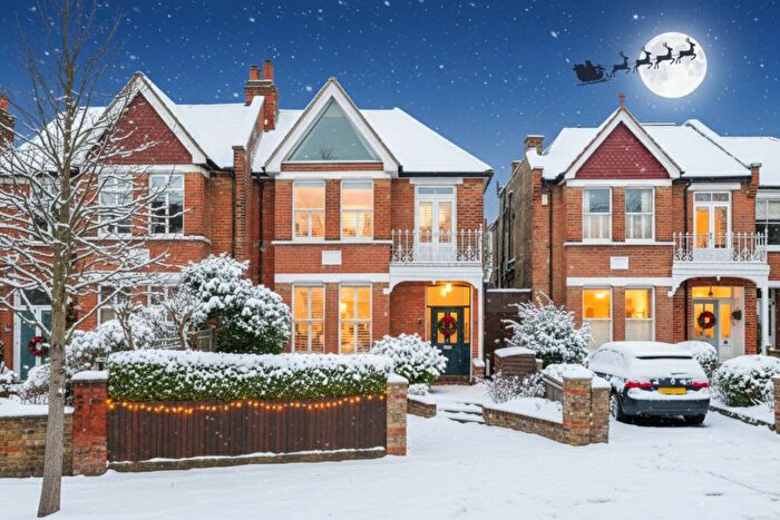 5 Bedroom Semi Detached House For Sale In Elers Road, Ealing, London, W13