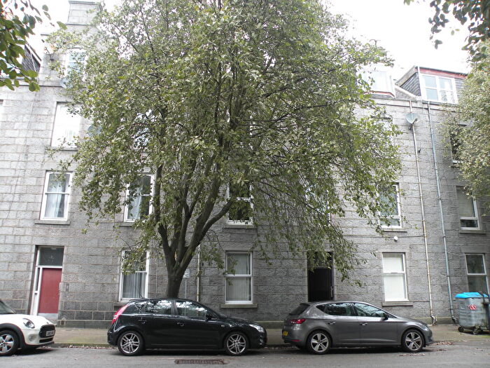 1 Bedroom Flat To Rent In Northfield Place, Aberdeen, AB25